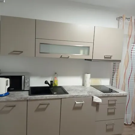 Zur Stadt Apartment *